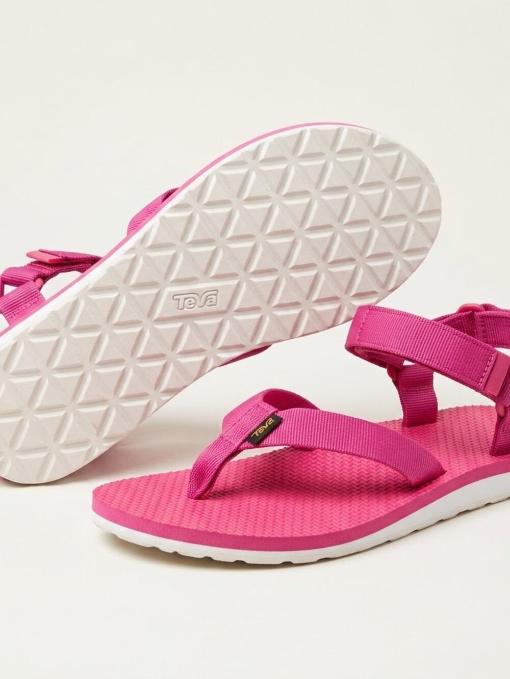 Teva Women's Size 10 Pink Strappy Thong Sandals
